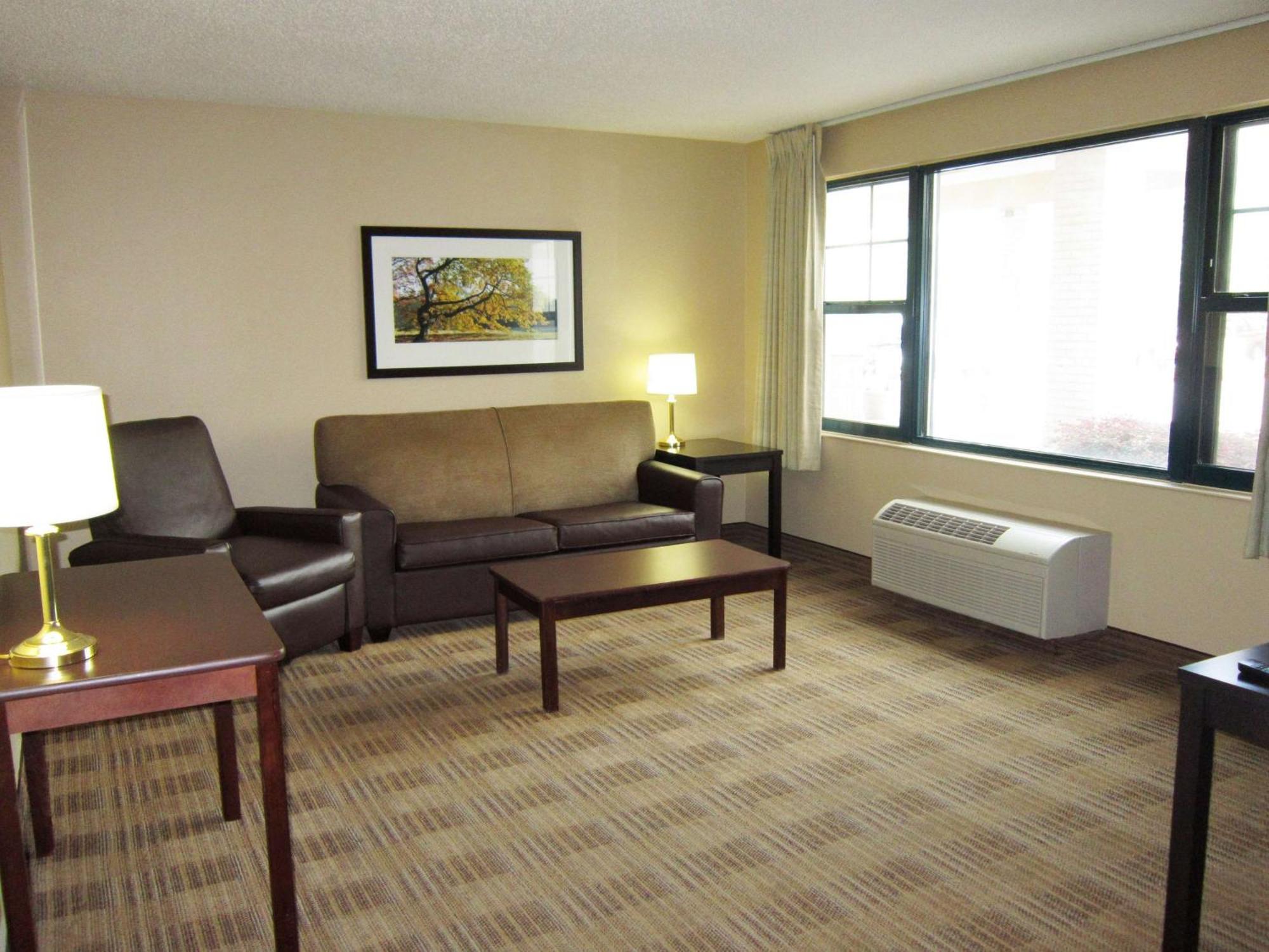Extended Stay America Suites - Philadelphia - Plymouth Meeting - East Esterno foto