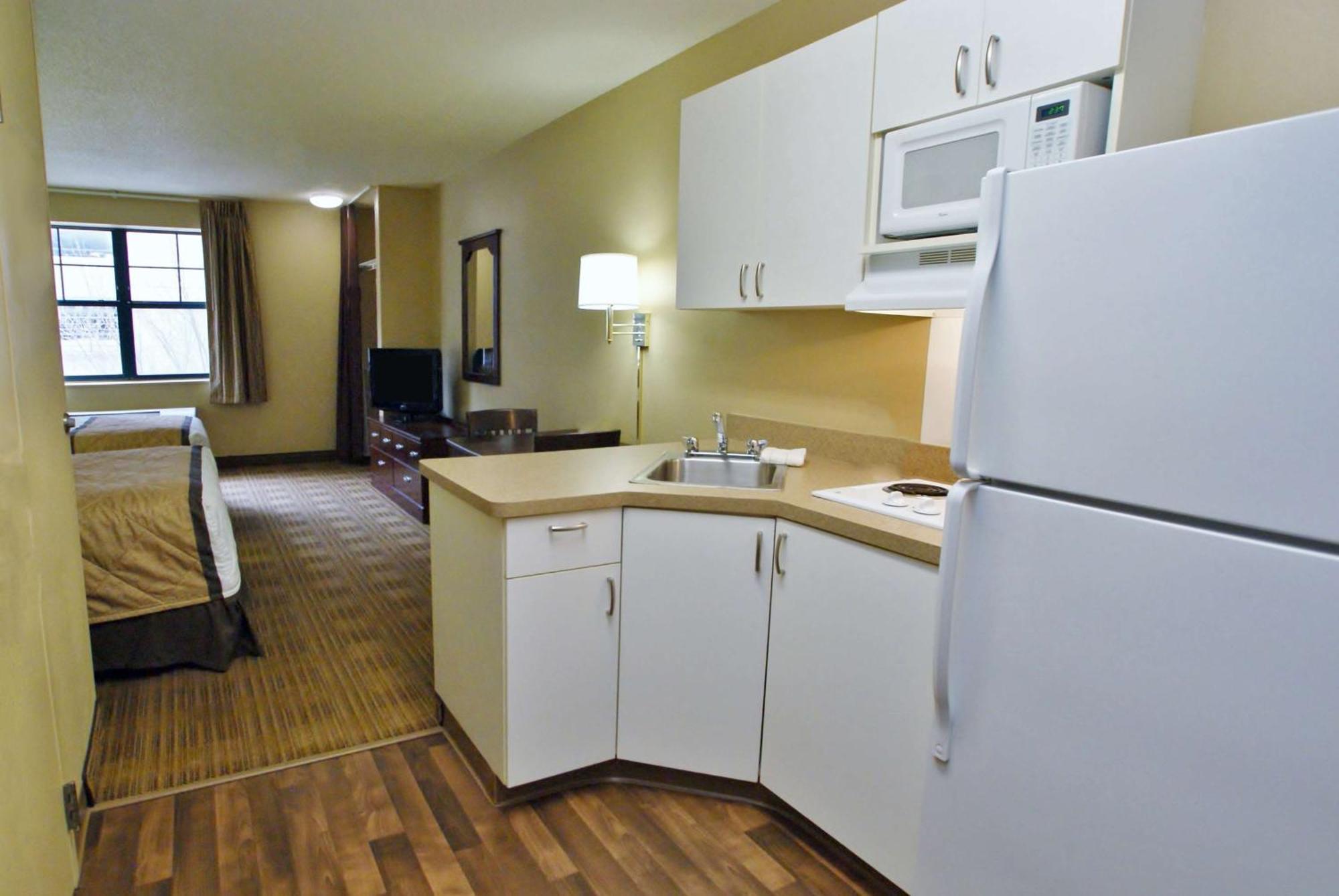 Extended Stay America Suites - Philadelphia - Plymouth Meeting - East Esterno foto